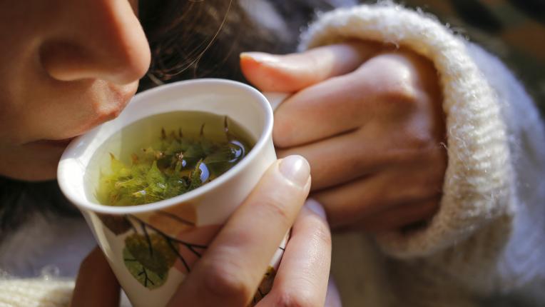 4 мита за зеления чай, които развенчахме