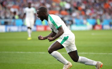 Наполи договори защитник от Бордо