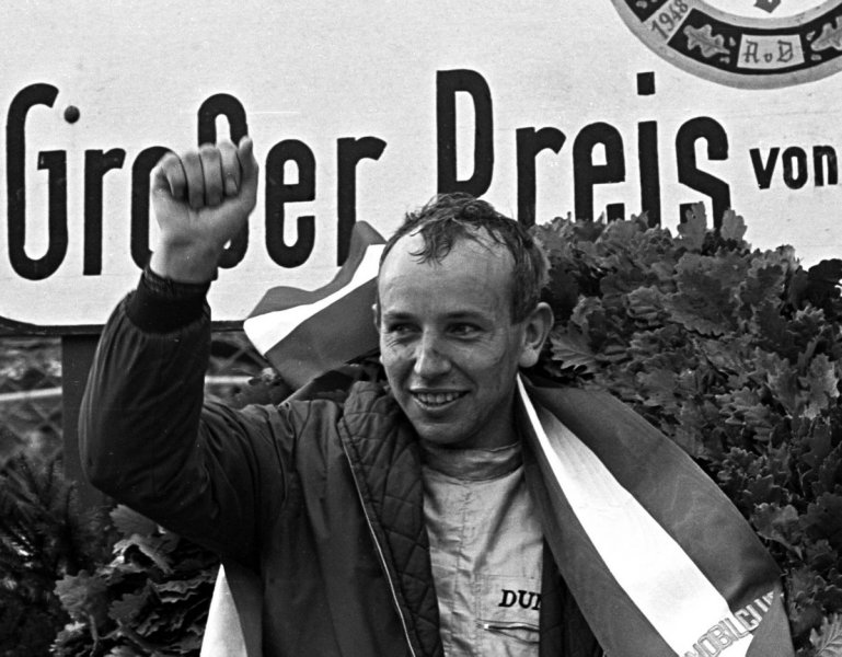 Джон Съртийс 1964 Формула 1 титла1