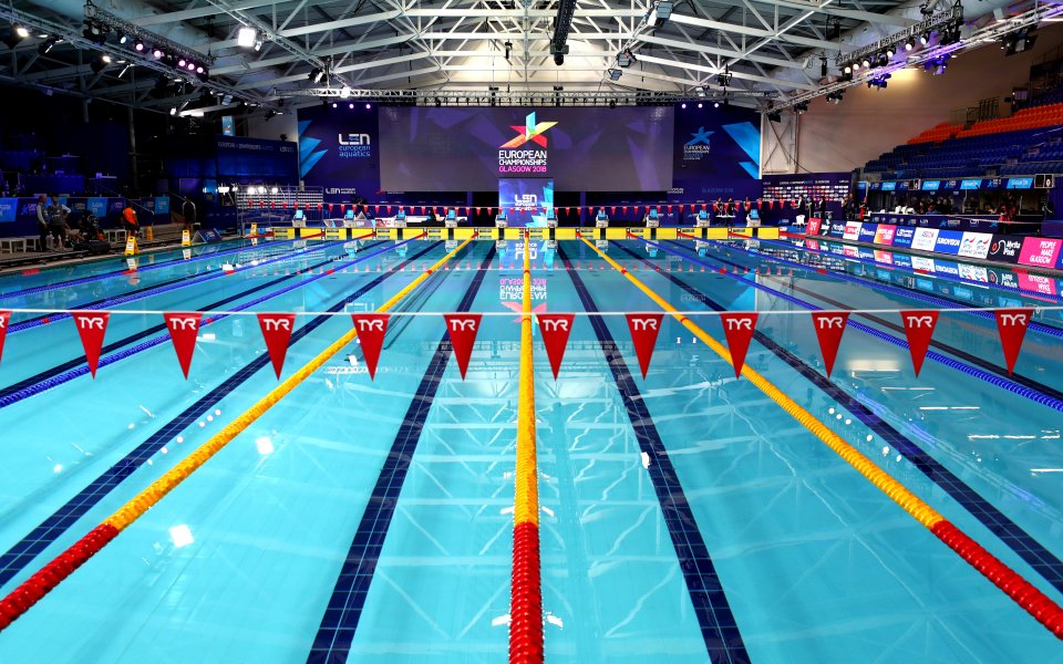 Китайка постави нов световен рекорд на 400 метра свободен стил в 25-метров басейн