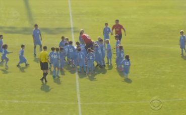 Уникален мач: Трима от Юнайтед и вратар Моуриньо срещу 100 деца