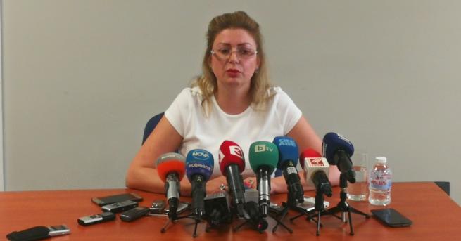 Изпълнителният директор на Агенцията по вписванията Зорница Даскалова подаде молба