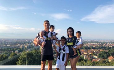 Цялото семейство на Роналдо се отказа от Реал, вече обича Юве