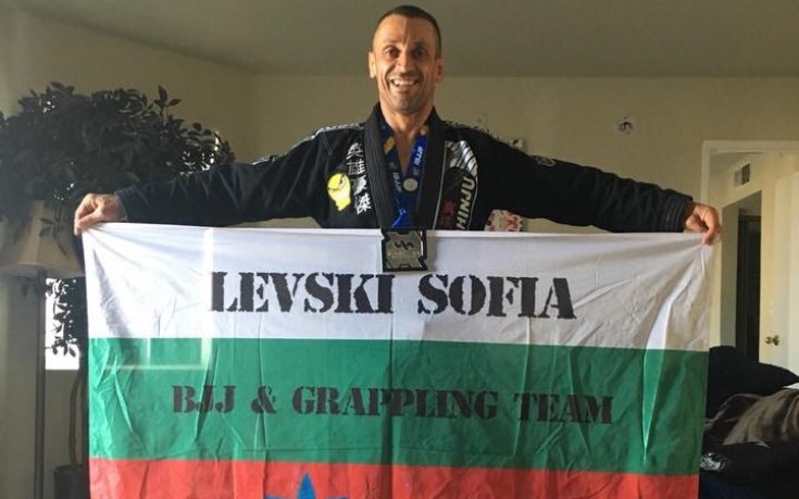 Константин Николов след среброто в Лас Вегас: Повече от доволен съм