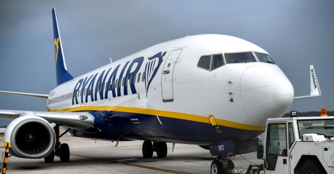 Нискотарифната авиокомпания Райънеър Ryanair стлага край на дългогодишната си практика