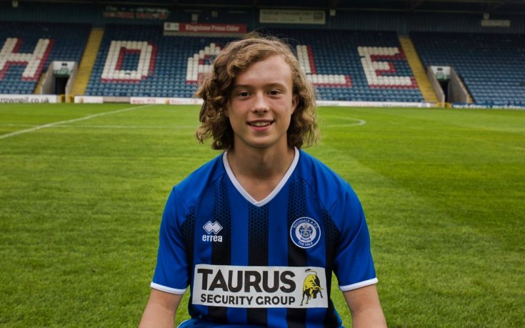 Англия се изуми от 15-годишен 