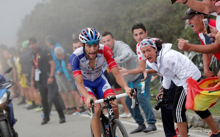 Тибо Пино с мощен спринт спечели 15-ия етап от Вуелтата