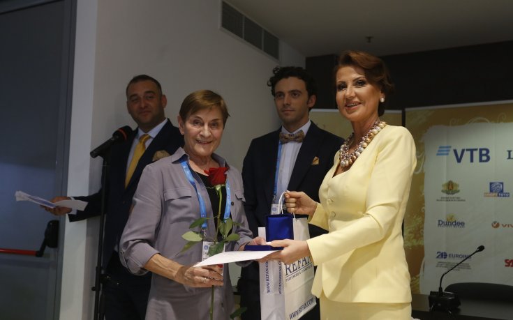 БФХГ и Илиана Раева с прекрасен жест към журналистите