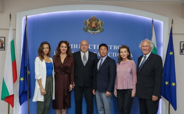 Кралев и боса на ФИГ обсъдиха възможността България да приеме още два големи форума