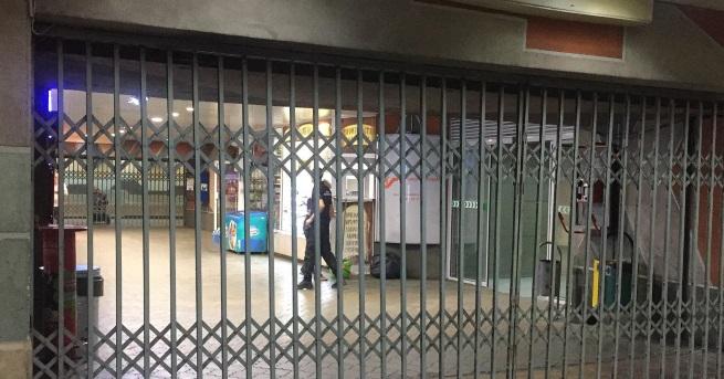 Жена е паднала пред влака на метростанция Опълченска съобщи директорът на