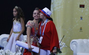 Сестрите Аверини не пазят диети