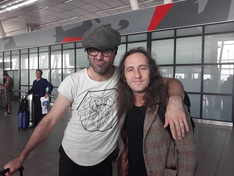 Луос Шаудрън и Майкъл Маккилън на летището в София