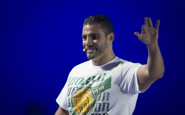 Мануел Чар уличен в допинг, загуби пояса на WBA