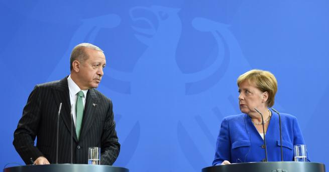 Общата пресконференция между турския президент и германския канцлер в Берлин