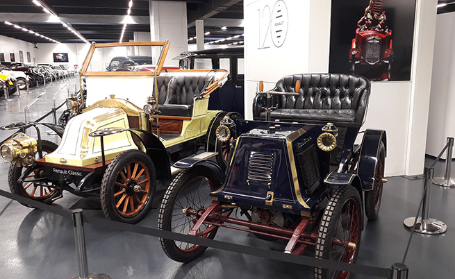  Автомобилът на напред във времето е вторият, който Луи Рено основава след Type A voiturette. 