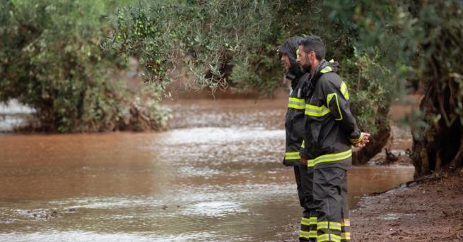 Майка и 7-годишният ѝ син са се удавили в наводнения