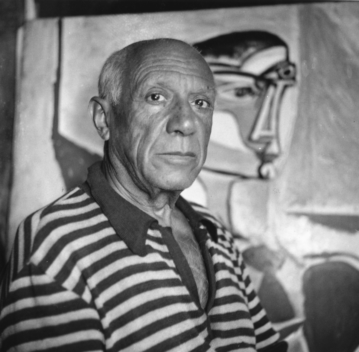 Великият Пабло Пикасо става баща на четвъртото си дете, Паола, когато е на 66.