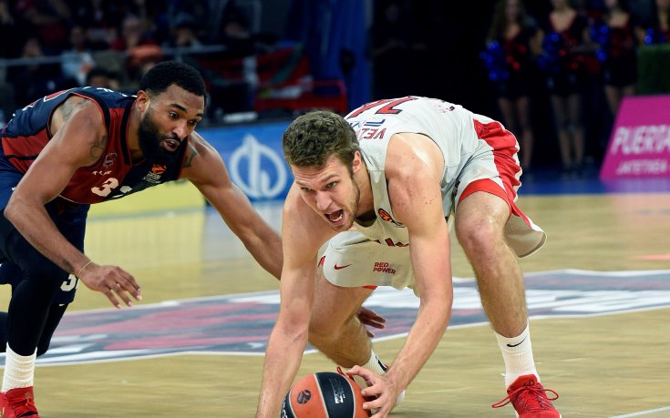 В тима на Везенков има трима с коронавирус, не споменават имена