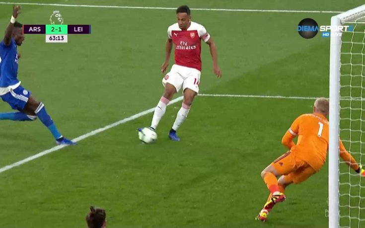 Две минути отне на Обамеянг да поведе Арсенал