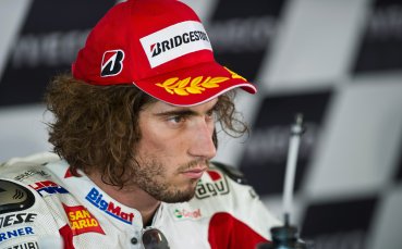 На 23 октомври MotoGP с тъга си спомня за Симончели
