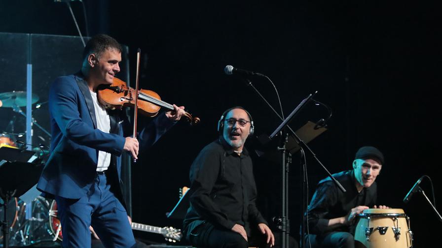 Васко Василев разкрива супер силите на музиката в Музейко