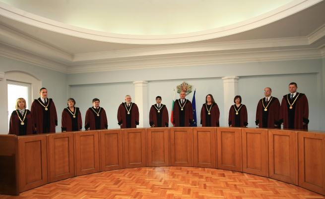 Четирима конституционни съдии се заклеха