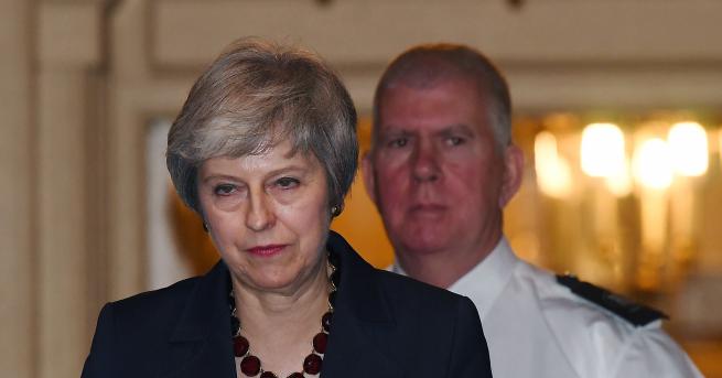 Свят Тереза Мей подаде оставка Премиерът на Великобритания подаде оставка