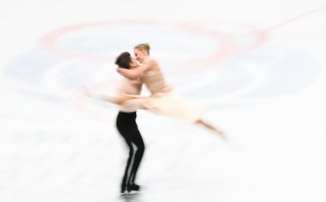 Рускaта танцова двойка по фигурно пързаляне Александра Степанова и Иван
