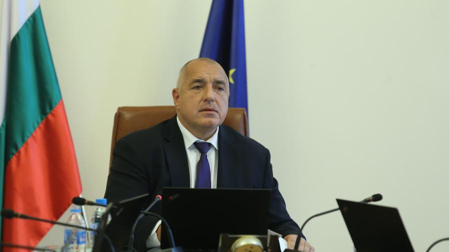 Борисов възложи проверка на българските паспорти на чужденци