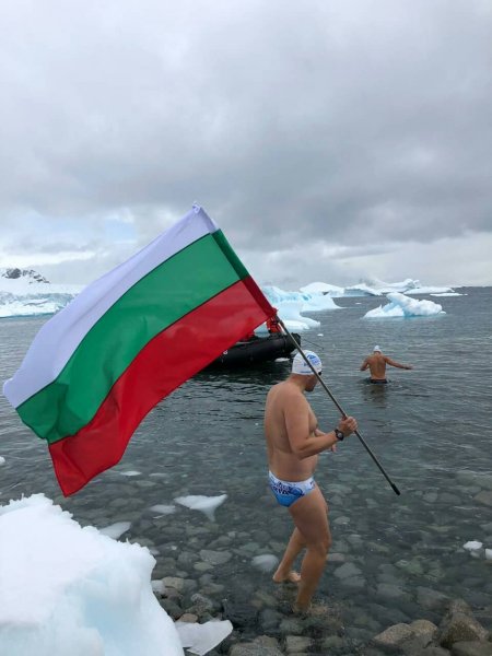С българското знаме Петър Стойчев направи първа тренировка на Антарктида1