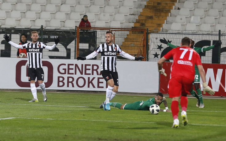 Вратарят на Локо Пд пред юбилеен мач в елита