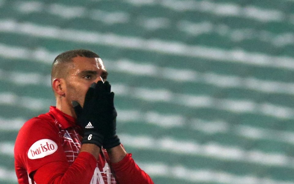 Бившият любимец на феновете на ЦСКА Мауридес си има проблеми