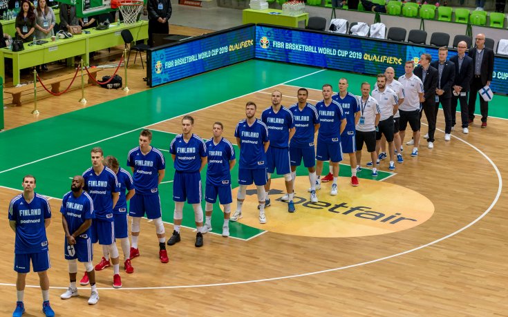 Финландия с драматичен обрат над Босна