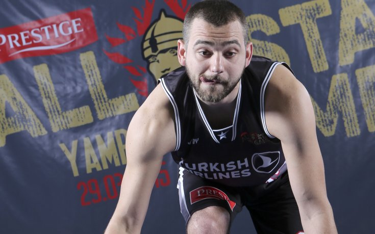 Павел Маринов и Каен с победа във Франция