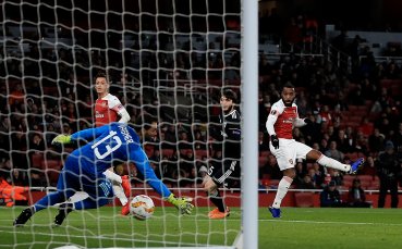 Арсенал нямаше грижи срещу Симеон Славчев и Карабах