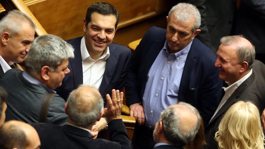 Гърция прие държавния си бюджет с излишък за 2019