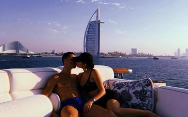 Кристиано и Джорджина секси, посрещат новата година в Дубай