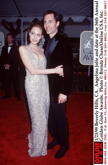 <p>Анджелина Джоли заедно с брат си Джеймс Хейвън, 1999</p>