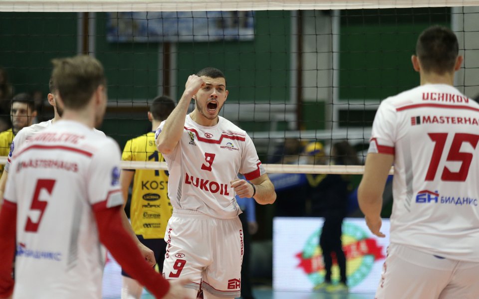 Отборът на Нефтохимик се наложи с 3:1 гейма (25:15, 22:25,