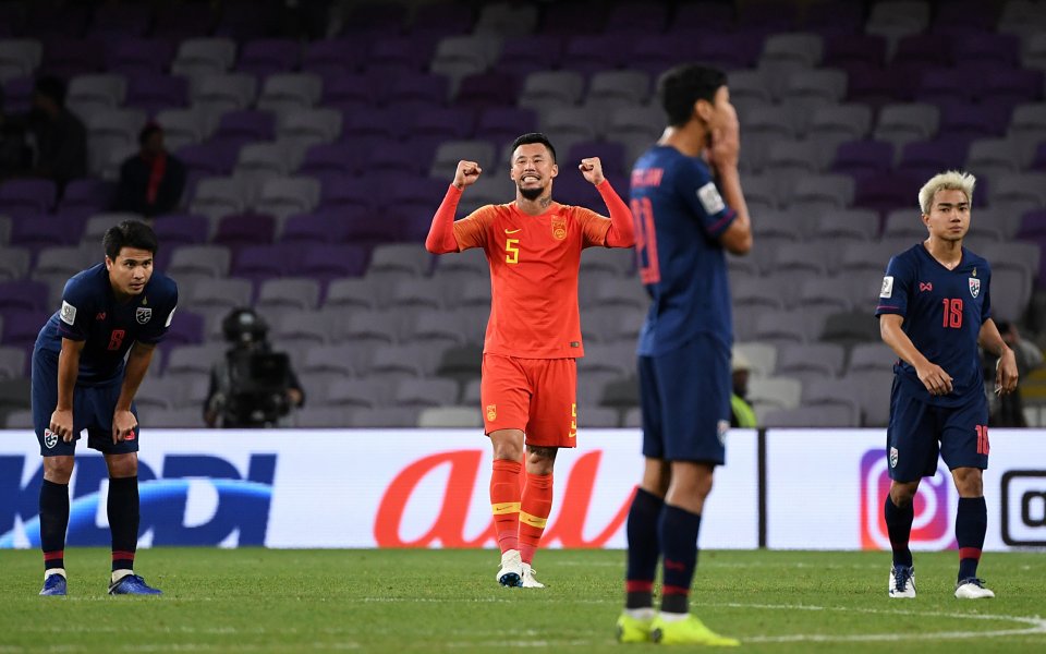 Китай на четвъртфинал след обрат срещу Тайланд