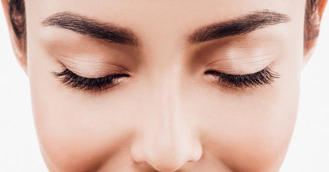 Колко време ви отнема почивстването на лицето от грим Да