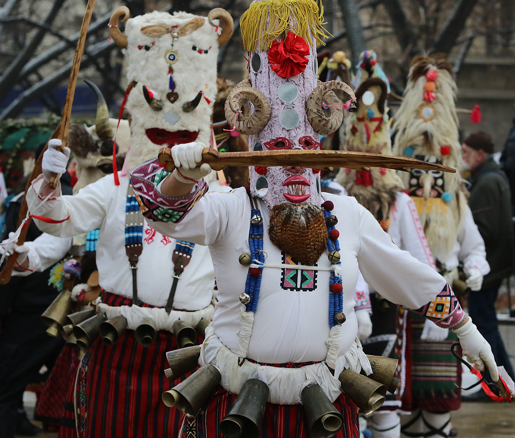 "Сурва" в Перник 2019