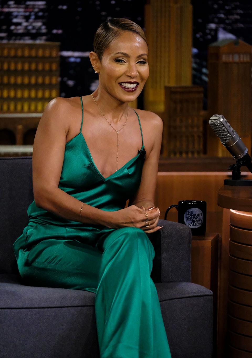  червен килим 