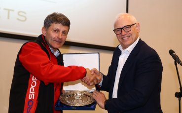 Поздравления и усмивки за юбилея на Петър Попангелов