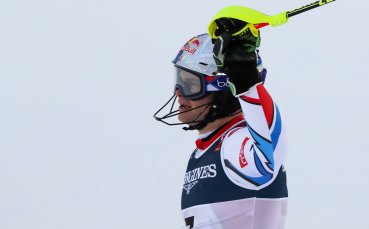 Французинът Алекси Пинтюро спечели комбинацията от световната купа по ски алпийски