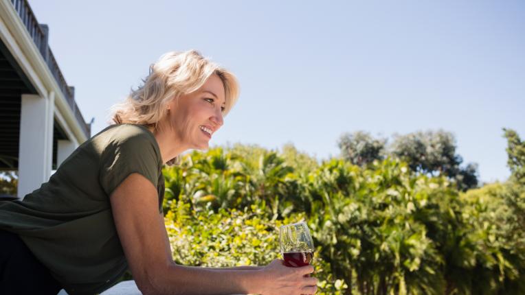  5 изгоди от аленото вино за здравето ти 