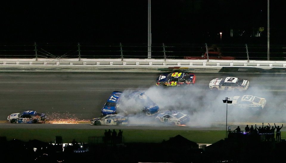 Брутална катастрофа с 21 болида на Daytona 5001