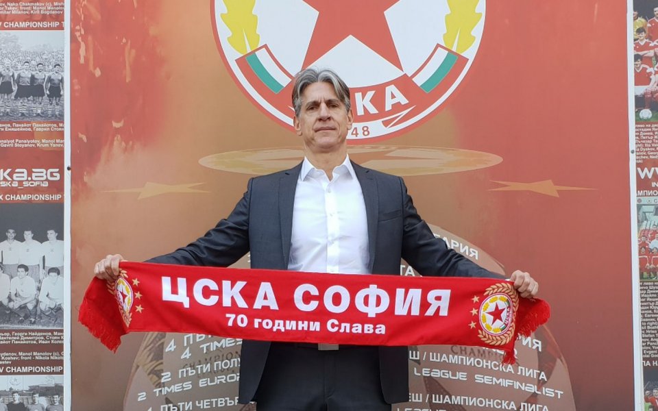 Спортният директор на ЦСКА Кристиано Джарета е отказал примамливо предложение