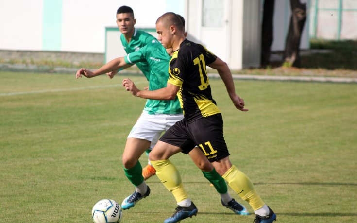 Удинезе пак гледа към родния пазар, следи играч на Ботев