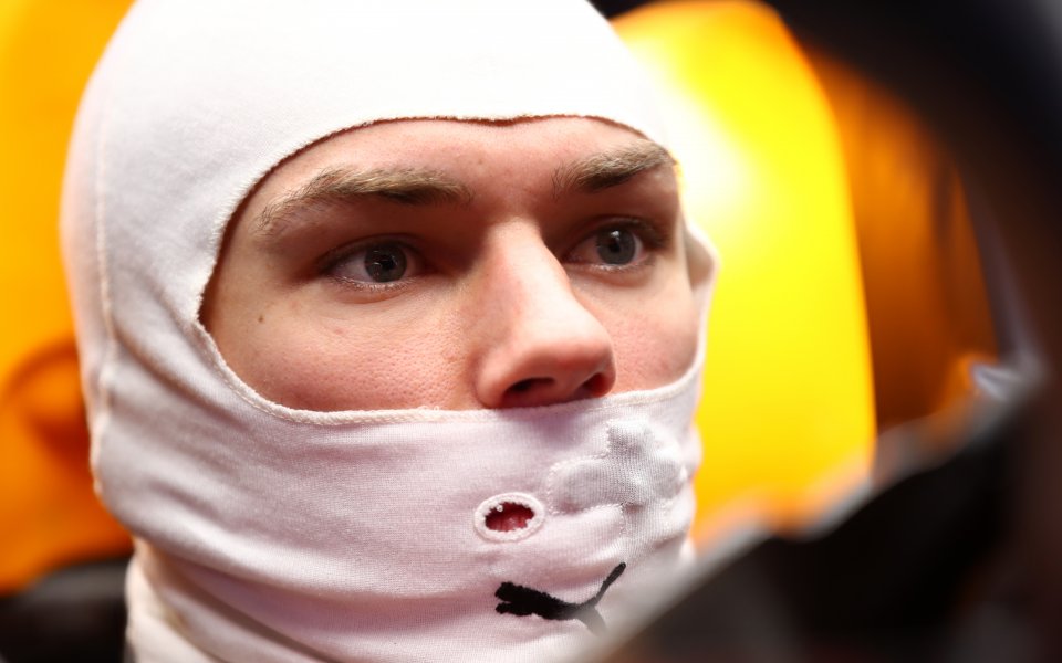 Ред Бул няма намерение да сменя по средата на сезона